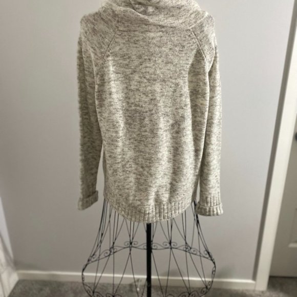 Cloth By RD | Knit Sweater - Picture 3 of 3